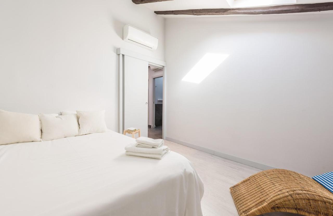 Bohemian 2Bedroom Attic In Lavapies Мадрид Екстериор снимка